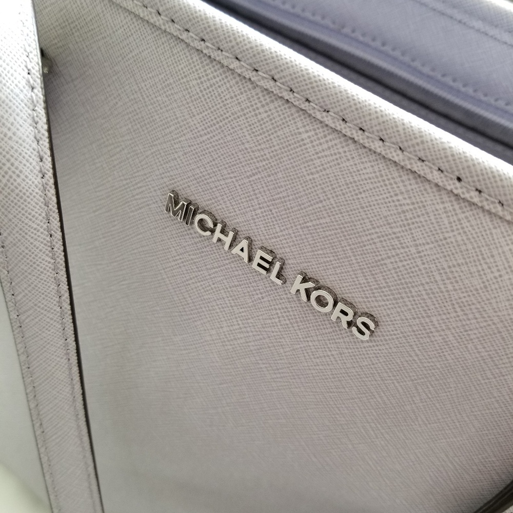 No longer available Michael Kors large tote - Picture 2 of 7